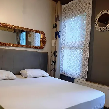 Mahzen Hotel 3*