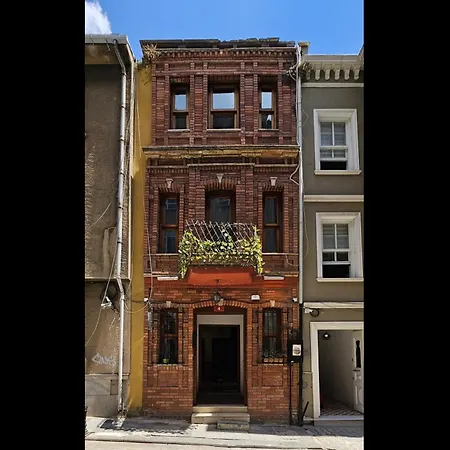 Mahzen Istanbul