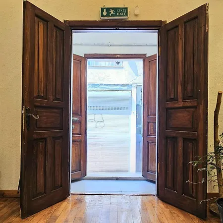 Mahzen Istanbul