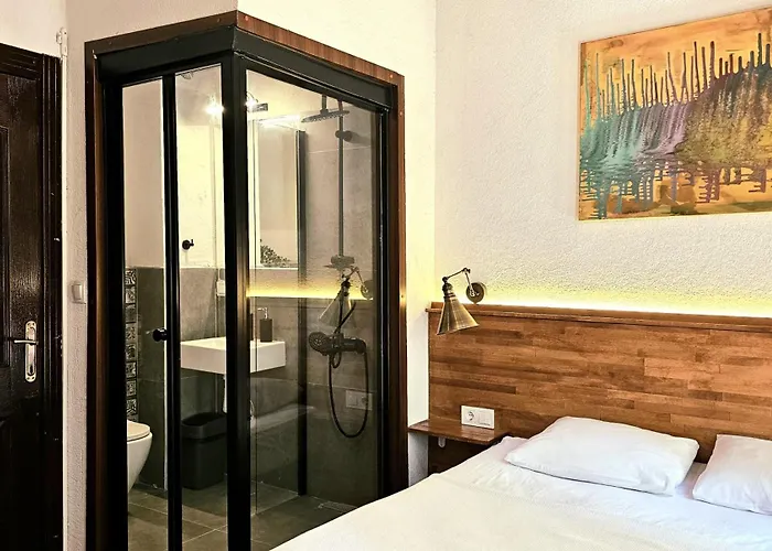 Hotell Mahzen 3*